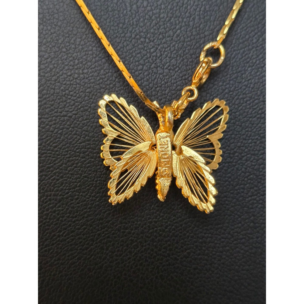 Monet Gold Tone Delicate Wire Filigree Butterfly Pendant Necklace Vintage - Picture 6 of 7